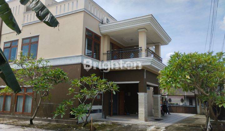 RUMAH BESAR LUAS 2 1/2 LANTAI COCOK BUAT KANTOR AREA BANGUNTAPAN 1