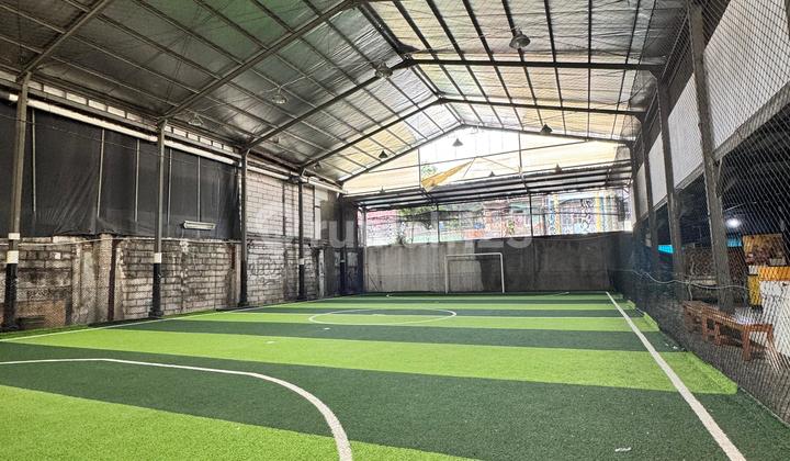 For Sale Ruang Usaha (Lapangan Futsal) 1881 m2 Petamburan, Jakarta Barat