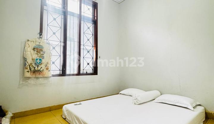 For Sale Classic Corner House Design 2 Floors in Pondok Labu South Jakarta 299 Meters 2