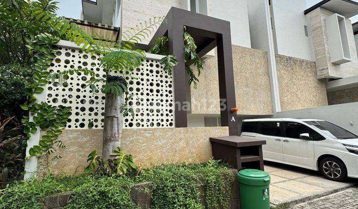 Rumah 2 Lantai Bagus Semi Furnished SHM di Cilandak, Jakarta Selatan 1