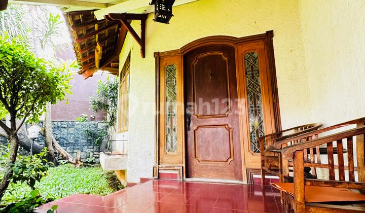 Dijual Lahan Bonus Bangunan 1 Lantai di Kompleks Terdepan di Cinere.