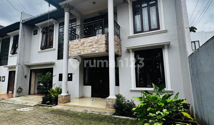 Dijual Rumah Design Classic 2 Lantai di Pondok Labu Jaksel 282 Meter