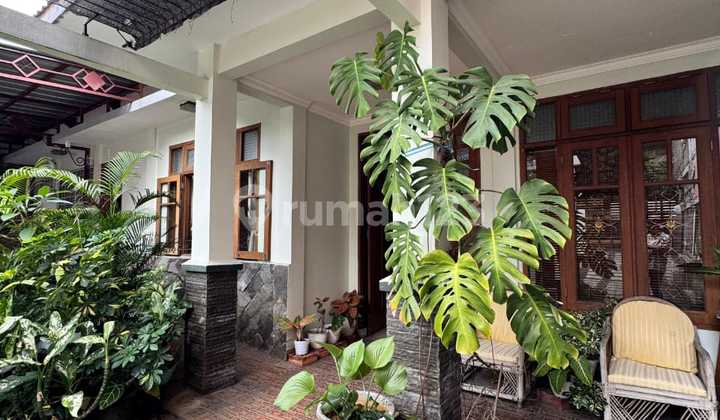 Rumah Cantik Asri Semi Furnished SHM Andara 2