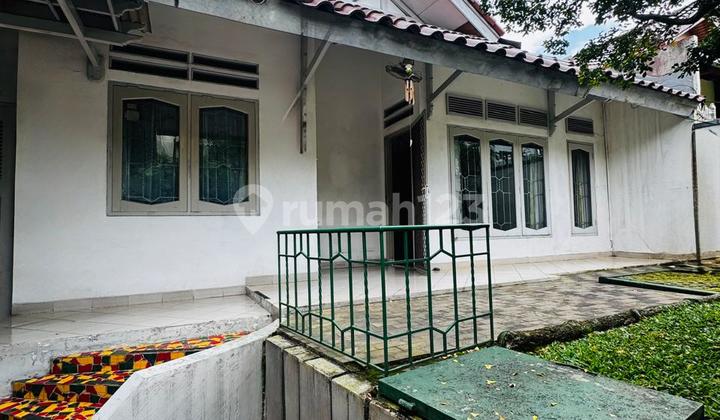 For Sale 240 Square Meter House 1.5 Floors in Puri Cinere 2