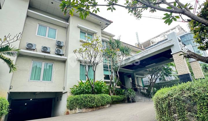 For Sale Hotel 2,5 Lantai + 1 Basement 2400 m2 Cipete, Jakarta Selatan