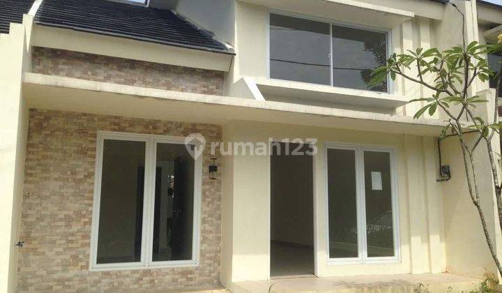 Rumah Siap Huni Ceiling Tinggi 8,2m Dekat Cibubur Di Cikeas 1