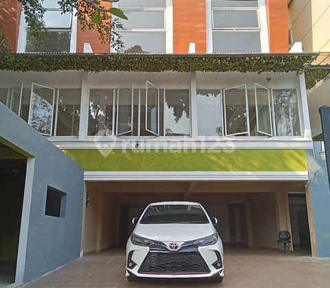 Dijual Rumah di Pondok Indah Dijual Rumah di Pondok Indah