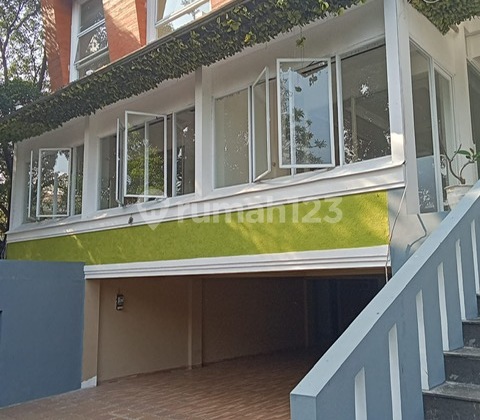 Dijual Rumah di Pondok Indah 2