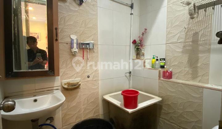 Dijual Rumah di Perumahan Anggrek Loka di Graha Raya 2