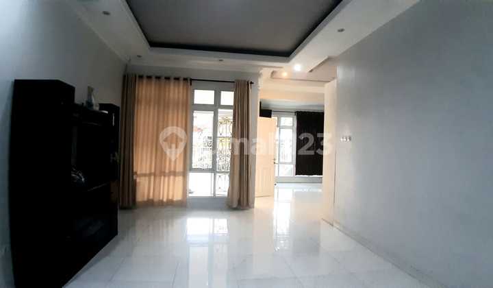 House Renovated and Furnished in Sector 1C Gading Serpong, Tangerang