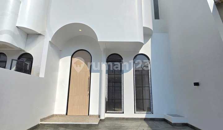 Dijual Rumah Brand New Konsep Santorini di Citra Garden 2, Jakarta Barat