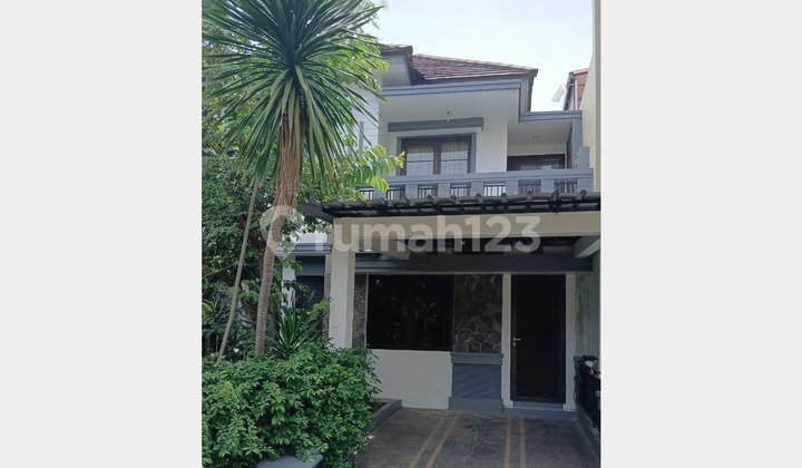 Rumah di Perumahan The Green, Cluster Vineyard Bsd Tangerang Selatan