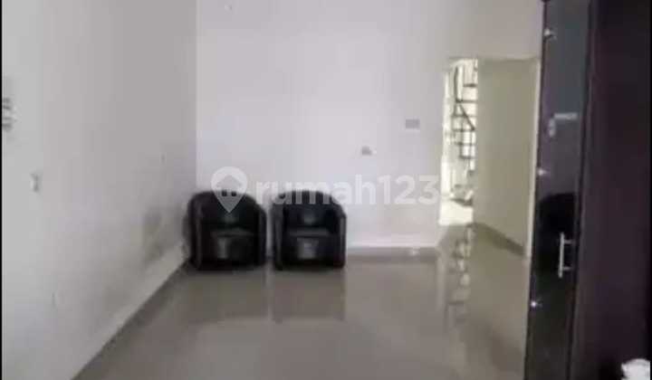 Quick Sale of Nice House in Sector 7 Gading Serpong, Tangerang 2