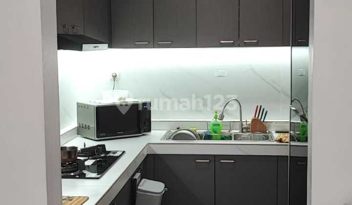 Rumah 2 Lantai Ada Balkon Furnished Modernland, Tangerang