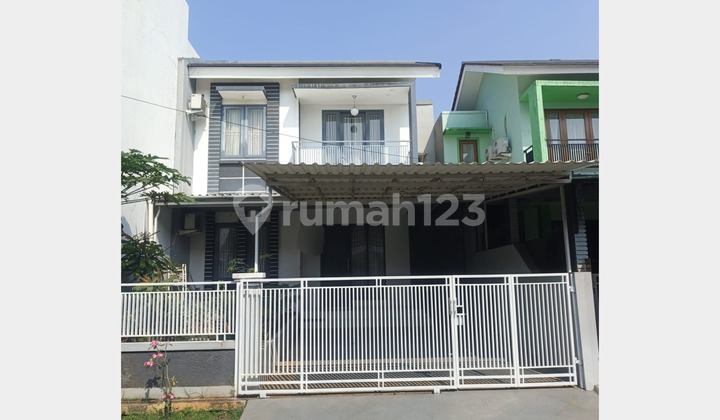 Rumah 2 Lantai Rapih, Siap Huni dan Bebas Banjir di Nusaloka BSD Tangerang Selatan