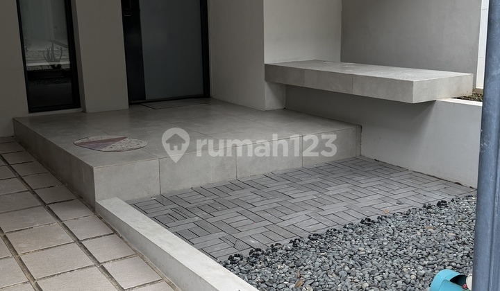 Rumah 2 Lantai Furnished di Invesihaus Tabebuya BSD 2