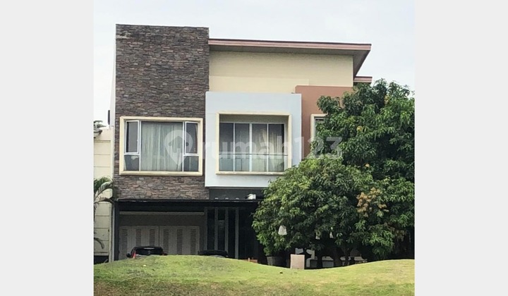 Rumah Cantik di Cluster Delatinos -Bsd City, Tangerang Selatan