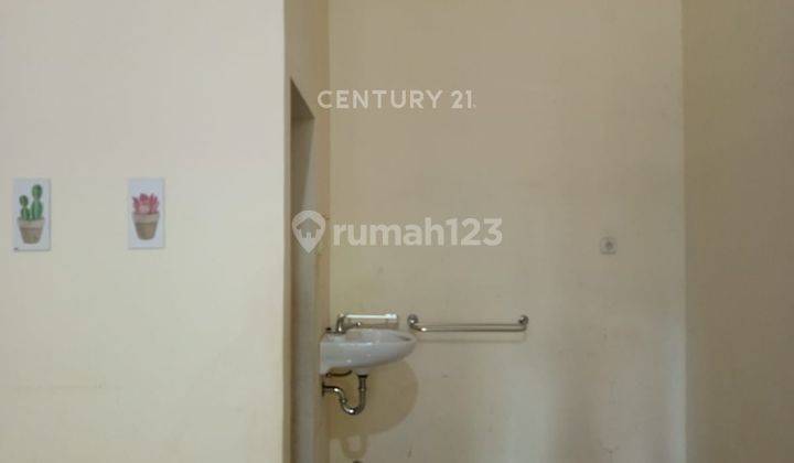 dapur rumah strategis di perumahan jatijajar