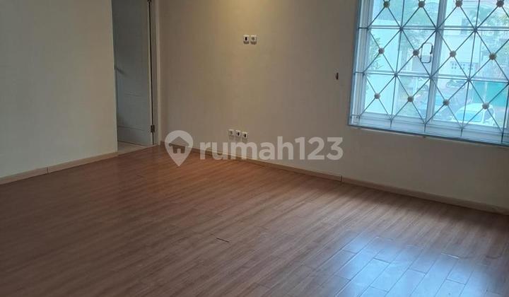 Nice Two-Story House 2