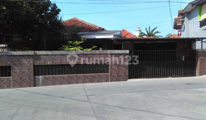 Rumah Komersil Pinggir Jalan Raya di Jl. Raya Laladon No. 9, Laladon, Ciomas, Bogor, Jawa Barat, Indonesia, 16610, Laladon Rumah Komersil Pinggir Jalan Raya di Jl. Raya Laladon No. 9, Laladon, Ciomas, Bogor, Jawa Barat, Indonesia, 16610, Laladon