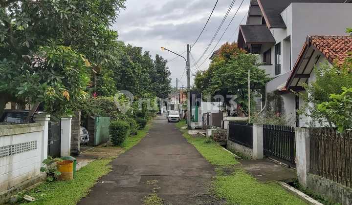 For Sale 2-Story Boarding House 2