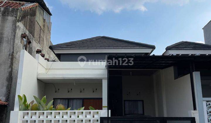 Rumah Minimalis Eklusif Terjangkau Dekat Pusat Pembelanjaan  1