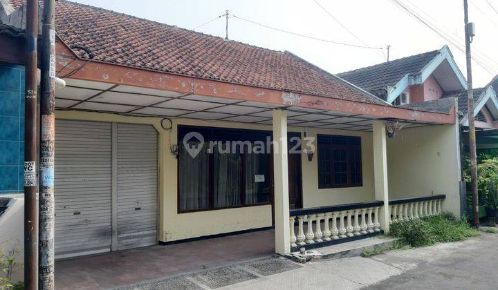 Rumah Dekat Rumah Sakit Wirosaban 1