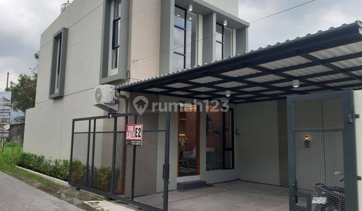 Rumah Full Furnished Dengan Mezzanine Dekat Ugm 2