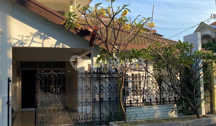 Rumah 2 lantai Mulyosari cocok buat tempat less atau kos kosan