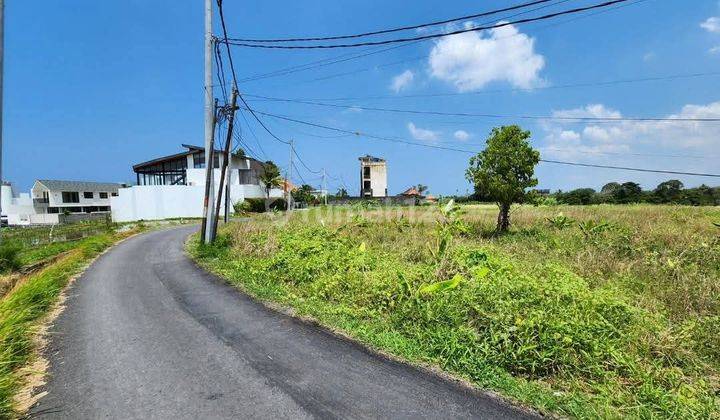 Tanah Exclusif Dekat Pantai Cemagi Zona Pariwisata Pinggir Jalan 1