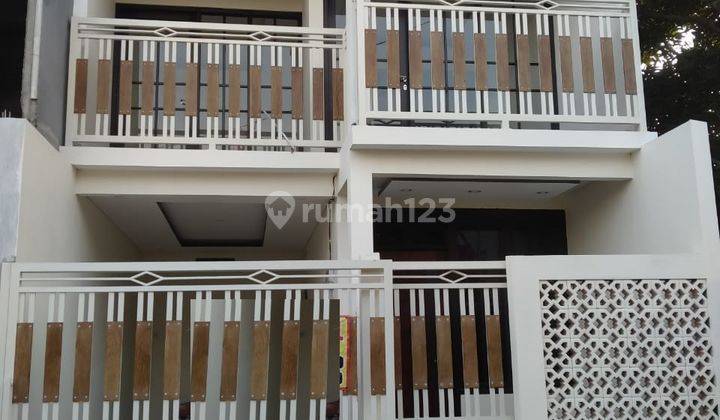 Rumah Siap Huni 2 Lantai di Buduran Sidoarjo Dekat Bandara 1