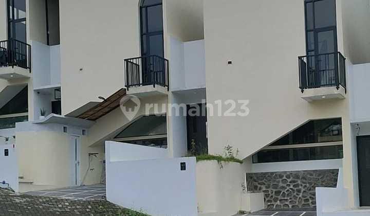 House in Green Hill Cluster, East Ungaran Leyangan 1