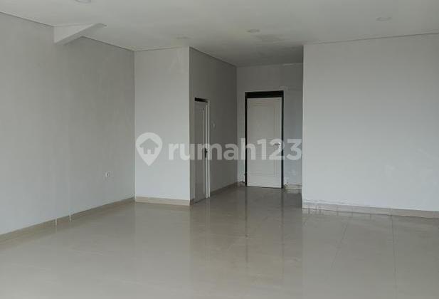 Strategic 3-Storey Commercial Ruko in Cikutra, Bandung City, Pahlawan Street 2