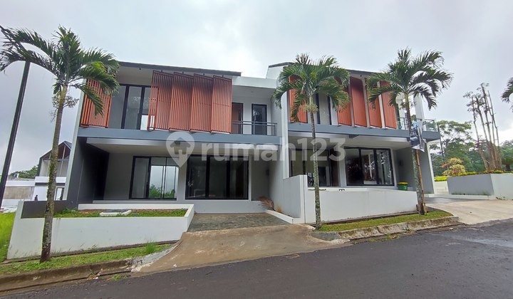Dijual Rumah Villa Tanah Luas Komplek Dago Bandung Utara