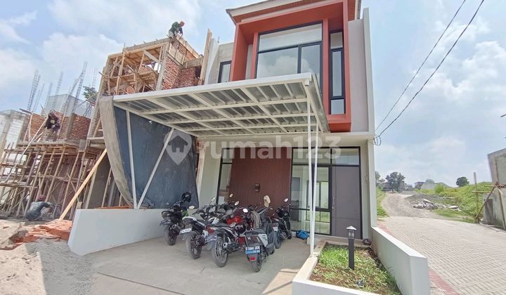 Rumah Villa Asri Mainroad Green Mansion Cihanjuang Cimahi Rumah Villa Asri Mainroad Green Mansion Cihanjuang Cimahi