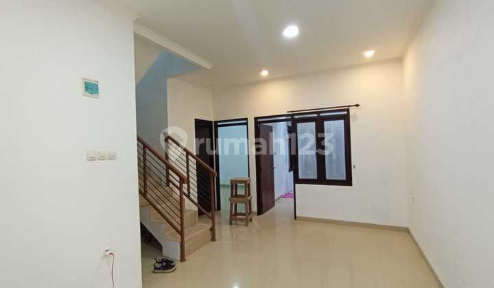 Jual Rumah Second Terawat Asri Dago Kota Bandung 2