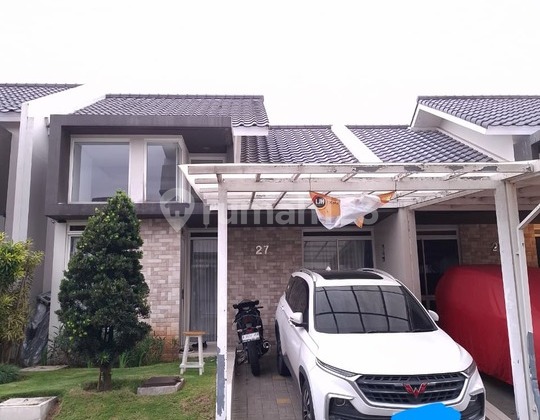 Sell Minimalist House in Tatar Wangsakerta, New Parahyangan City for Millennials