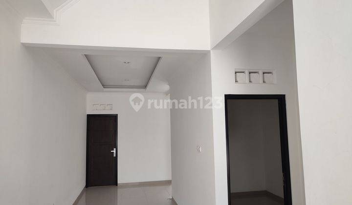 Rumah Dijual Dekat Jalan Soekarno Hatta Cisaranten Kulon Arcamanik Bandung 2