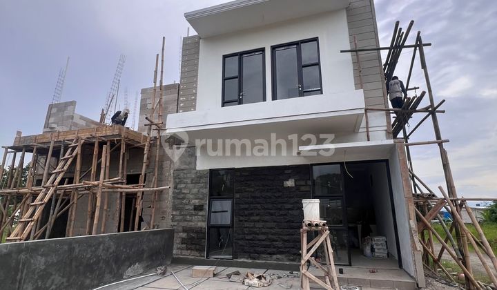 Classic Modern House Savana Hills Dago Villes Bandung Classic Modern House Savana Hills Dago Villes Bandung