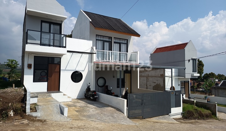 Asri House Halimun Type 2-story Hill Terrace Cihanjuang Bandung Asri House Halimun Type 2-story Hill Terrace Cihanjuang Bandung