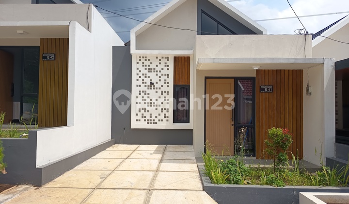 For Sale Modern House Near Unpad Campus Jatinangor Bandung For Sale Modern House Near Unpad Campus Jatinangor Bandung