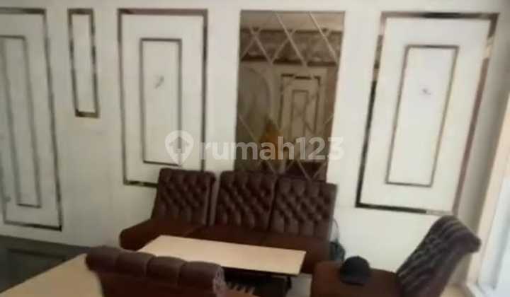 Disewakan Hunian Cocok Untuk Resto, Clinic dan Bisro Lokasi Super Strategis di Cihapit, Bandung