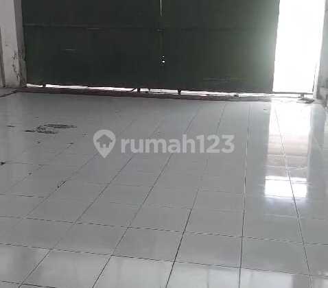 Warehouse for Sale, Former Food Storage, Located on Mainroad Batujajar Ciamreme.