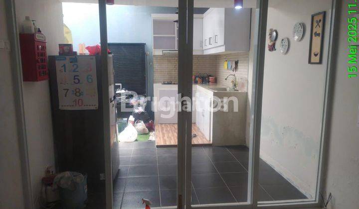rumah  cantik siap huni .. nyaman suasana sangat strategis 2