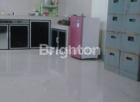 rumah 2 lantai sangat kokoh menarik dan asri lokasi sangat strategis 2