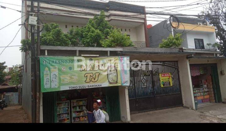 rumah 2 lantai megah cantik di jual  1