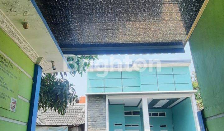 rumah  cantik 2 lantai  elegan  siap huni di jual 1