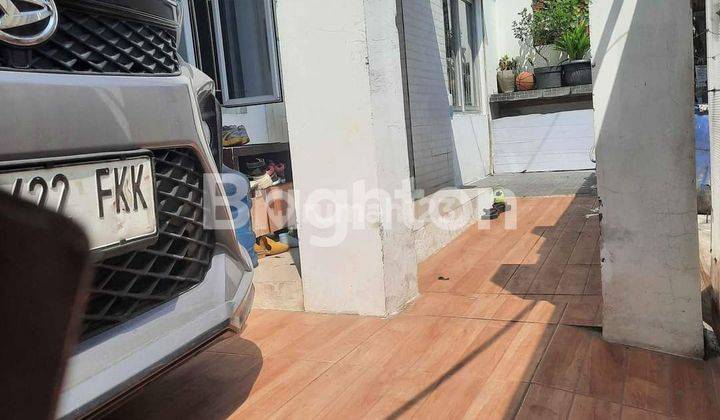 rumah cantik bersih terawat siap huni  2