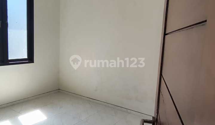Baru Renov Surat SHM ukuran 6 x 15 ada taman 2