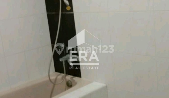 House for quick sale in Jagakarsa 2